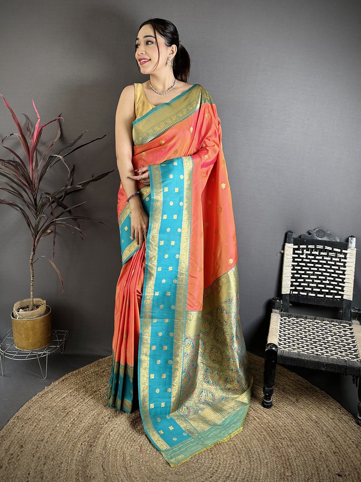 Elora Coral Pink Soft Silk Small Floral Zari Butti Gold Zari Weaving Banarasi Saree