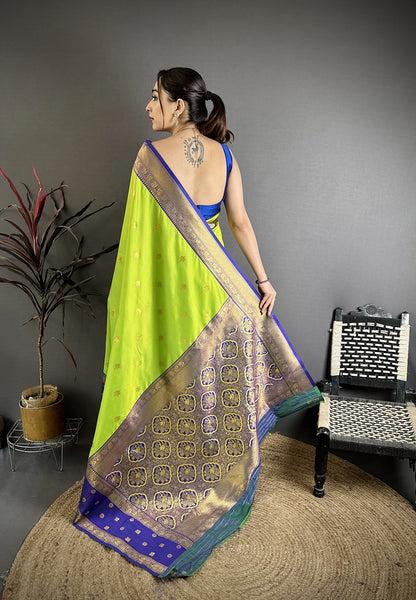 Elora Parrot Green Soft Silk Small Floral Zari Butti Gold Zari Weaving Banarasi Saree