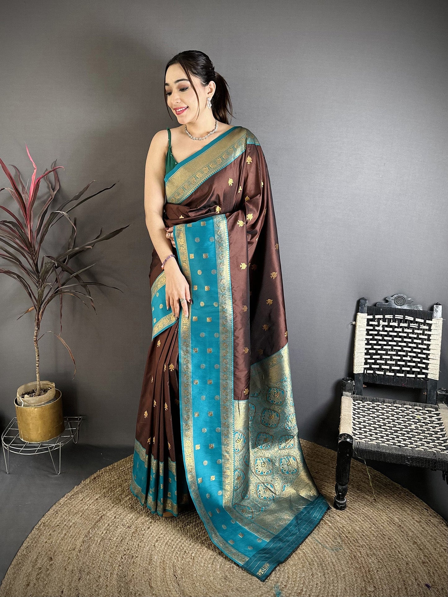 Elora Coffee Brown Soft Silk Small Floral Zari Butti Gold Zari Weaving Banarasi Saree