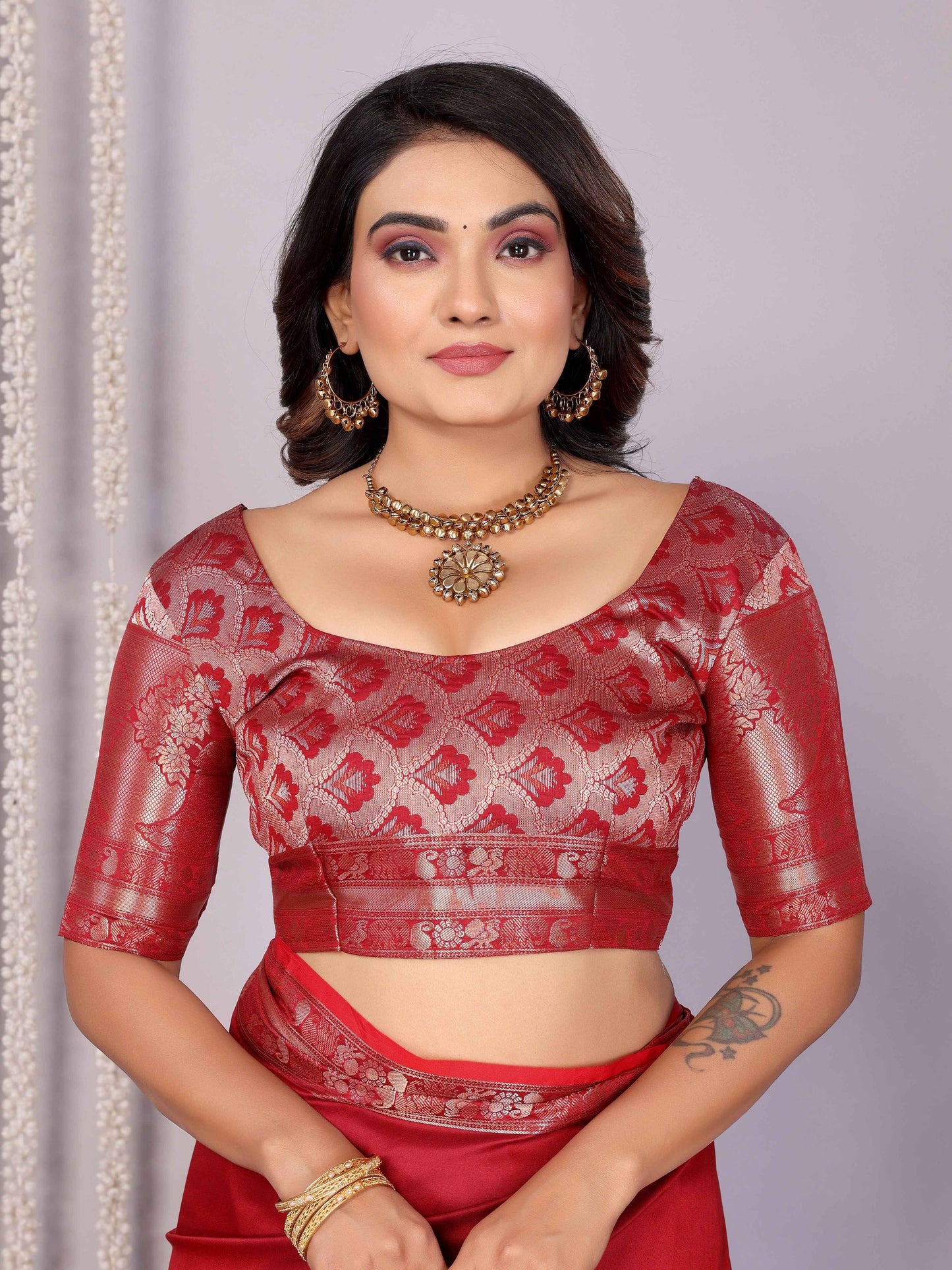 Elora Red Soft Silk Plain Banarasi With Peacock Zari Jacquard Weaving Border Saree