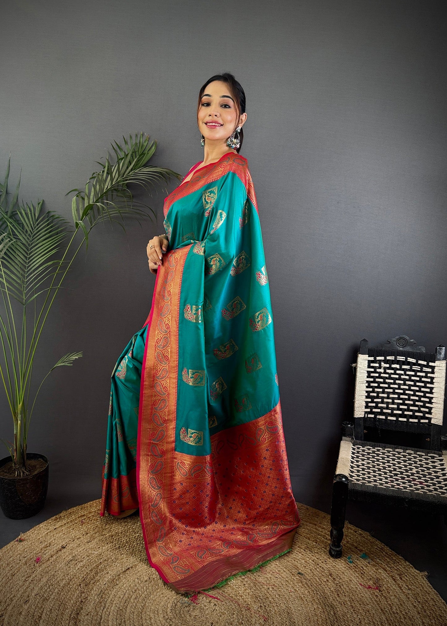 Elora Teal Soft Silk Peacock Pattern Zari Weaving Contrast Border Banarasi Saree