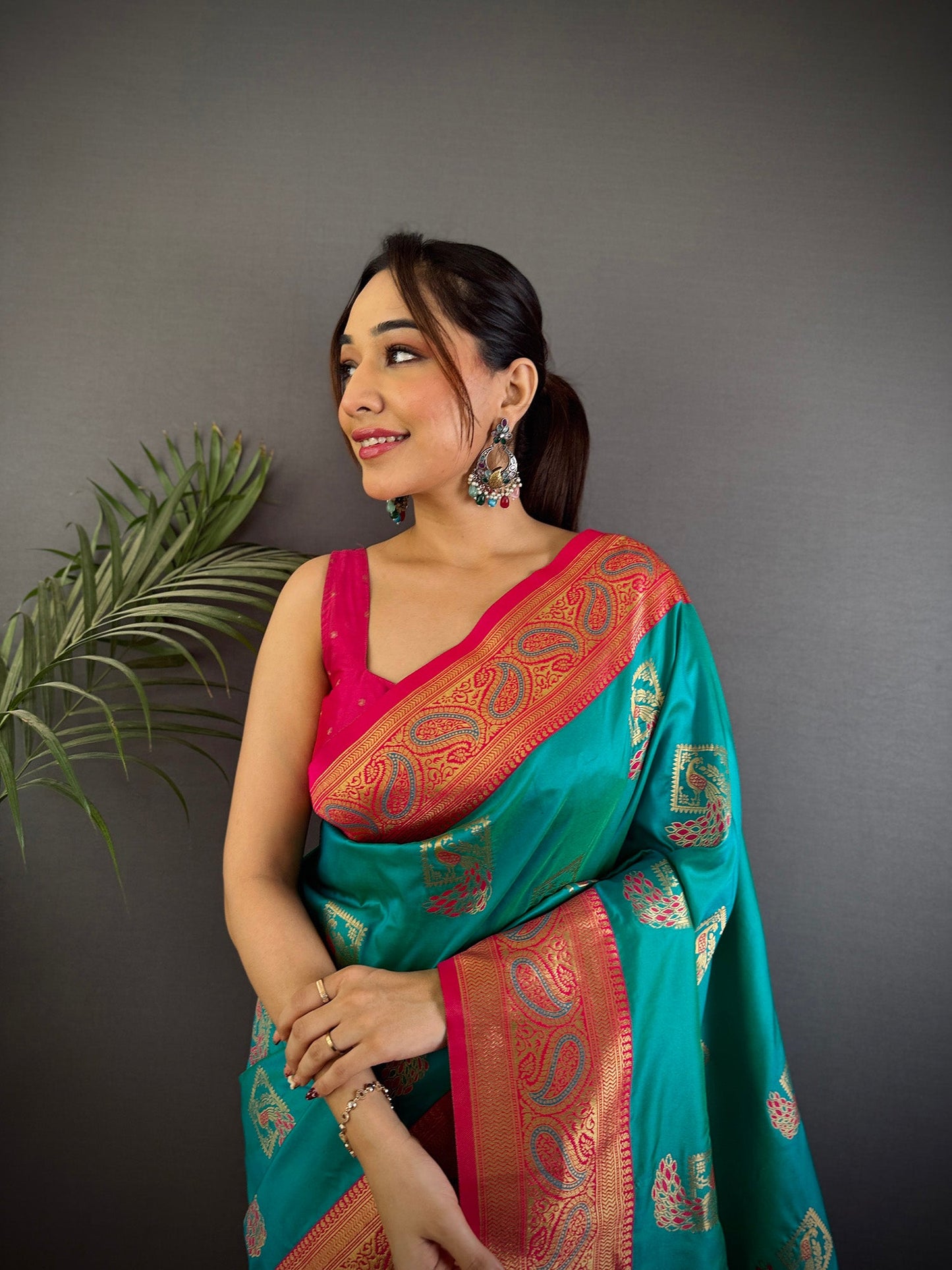 Elora Teal Soft Silk Peacock Pattern Zari Weaving Contrast Border Banarasi Saree
