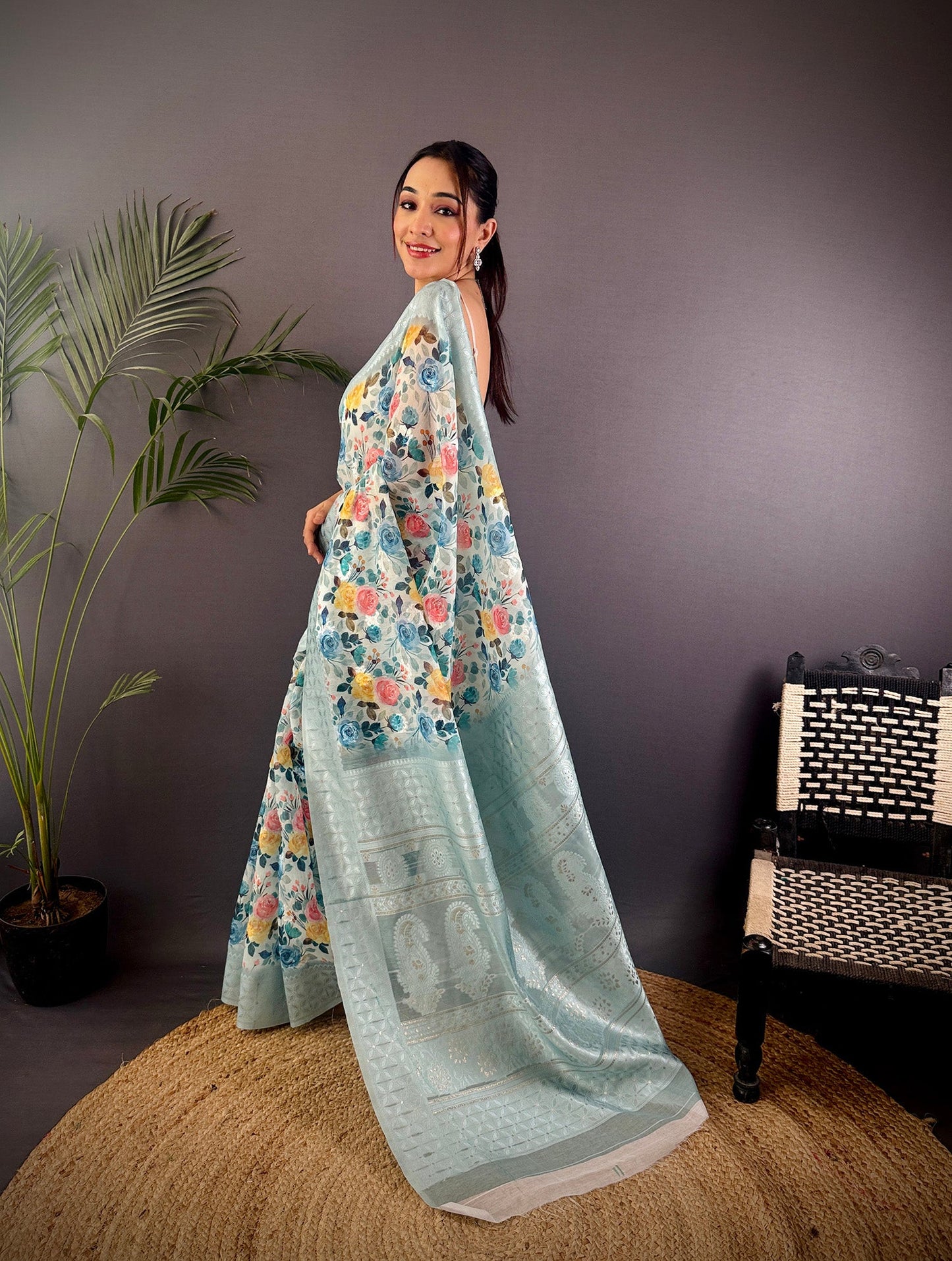 Elora Grey Silk Floral Motifs Coppery Tone Contrast Floral Border Banarasi Saree