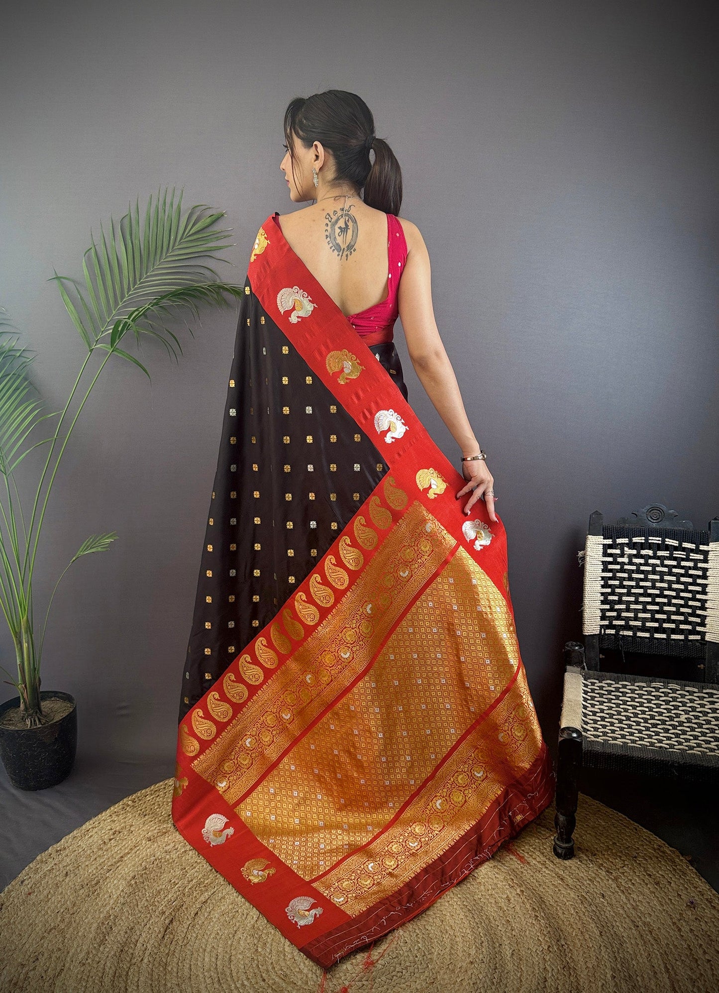 Elora Black Soft Silk Butti Zari Weaving Contrast Weaving Border Banarasi Saree