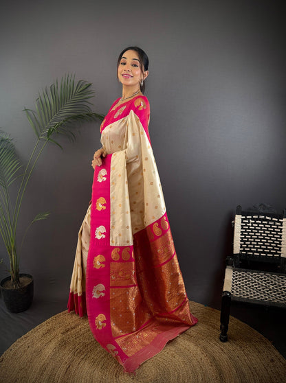 Elora Off White Soft Silk Butti Zari Weaving Contrast Weaving Border Banarasi Saree