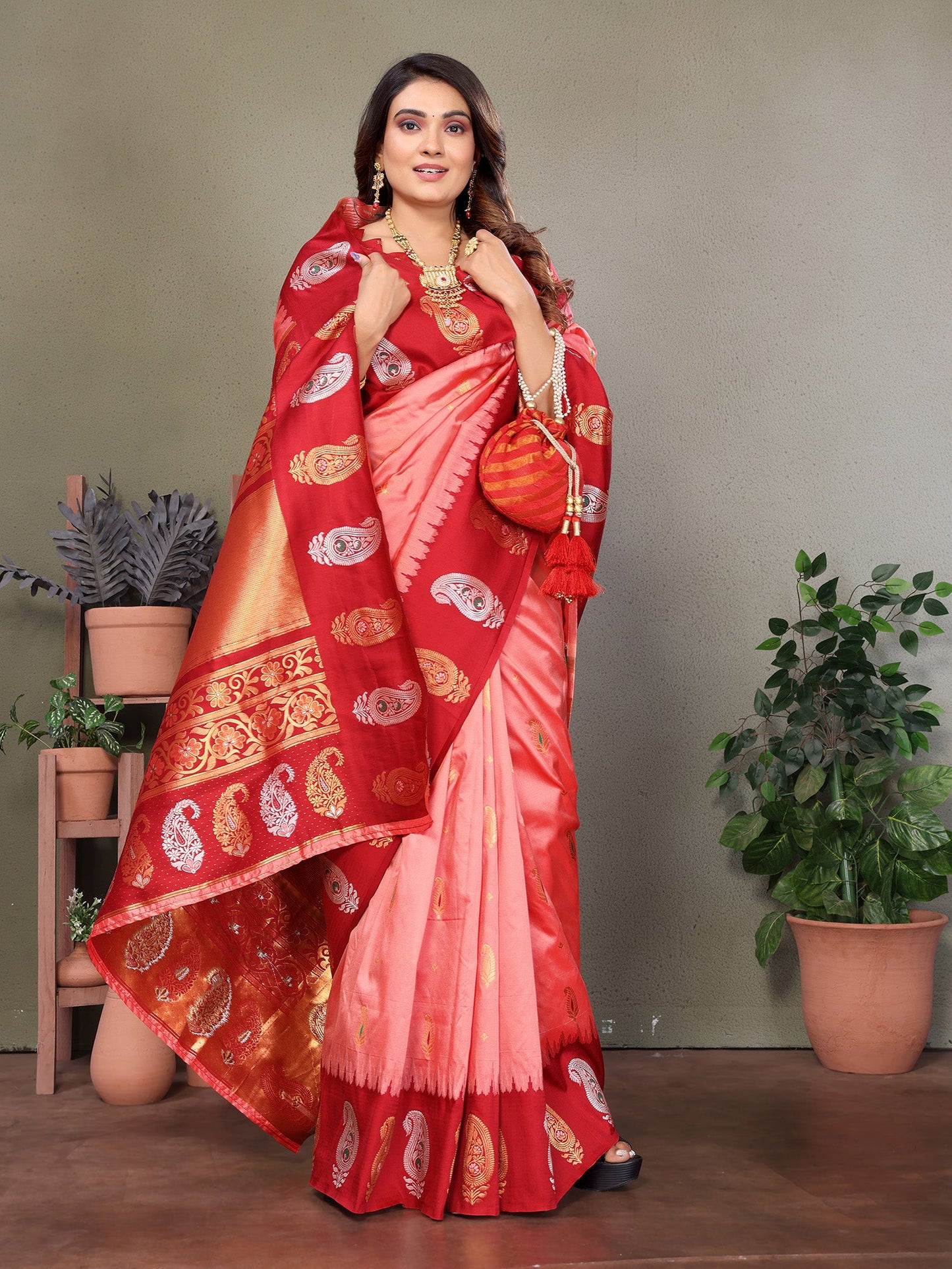 Elora Pink Soft Silk Silver And Golden Zari Weaving Banarasi Saree With Paisley Zari Work Border
