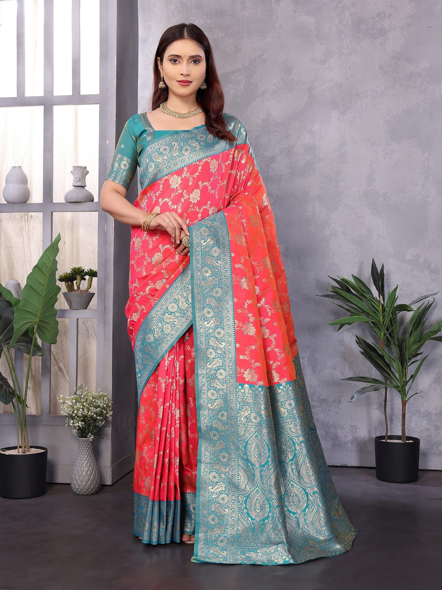Elora Peach Soft Silk Zari Zaal Weaving Banarasi With Contrast Blouse