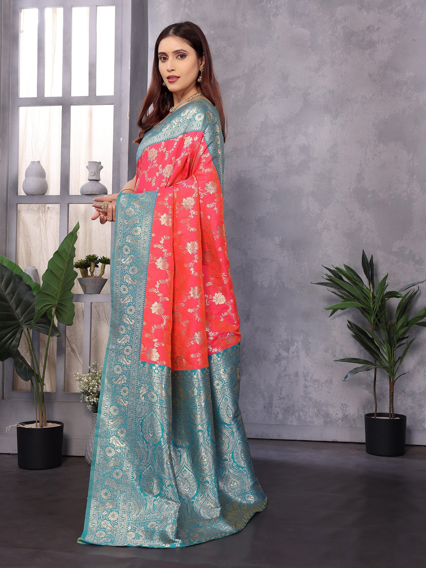 Elora Peach Soft Silk Zari Zaal Weaving Banarasi With Contrast Blouse