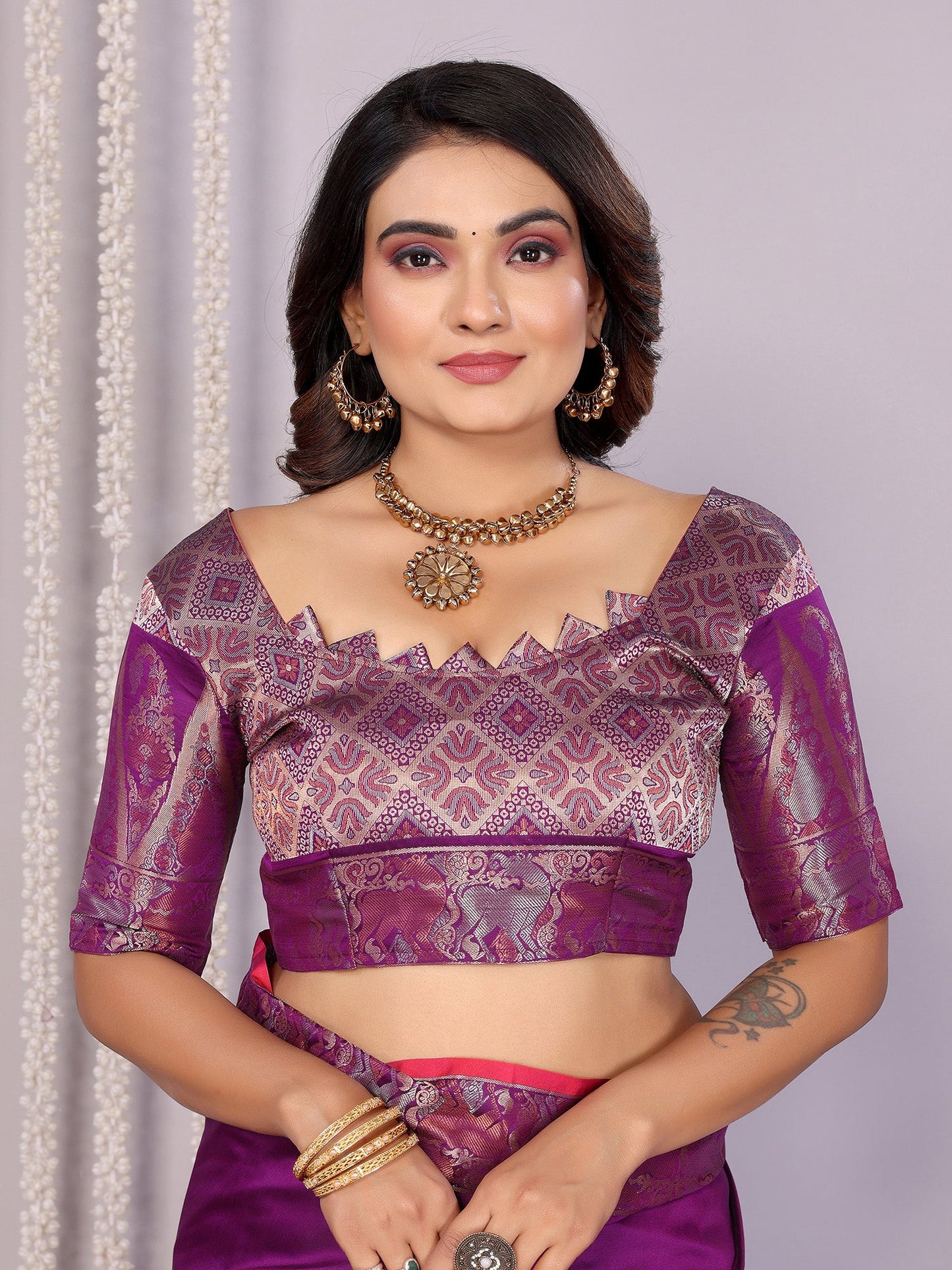Elora Purple Soft Silk Plain Zari Jacquard Weaving Banarasi Saree With Zari Weaving Border