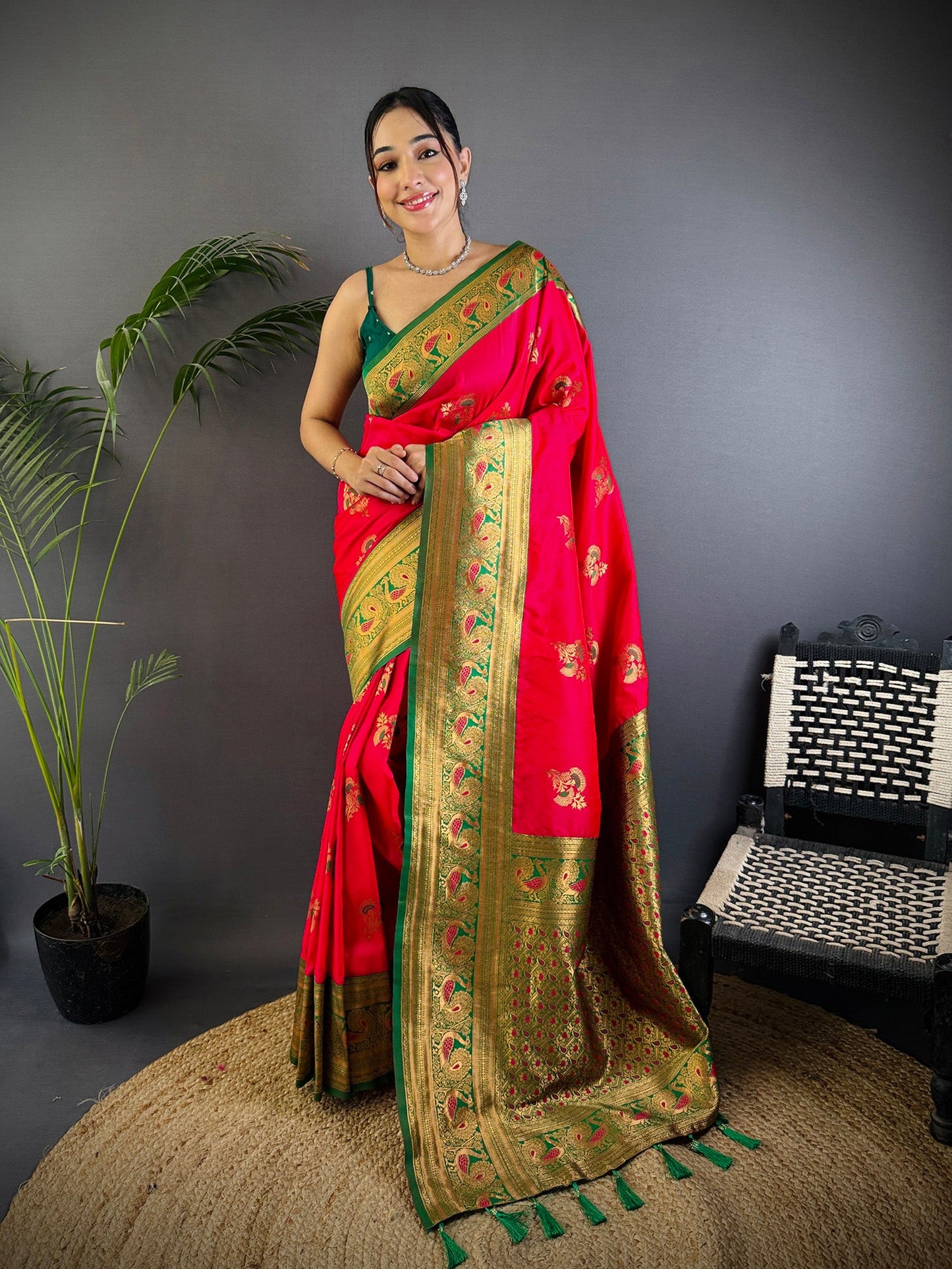 Elora Red Soft Silk Floral Butta Zari Weaving Banarasi With Peacock Zari Weaving Border