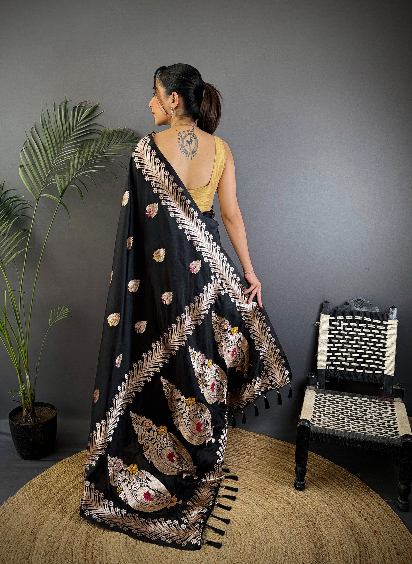Elora Black Soft Silk Meenakari Zari Weaving Banarasi Saree
