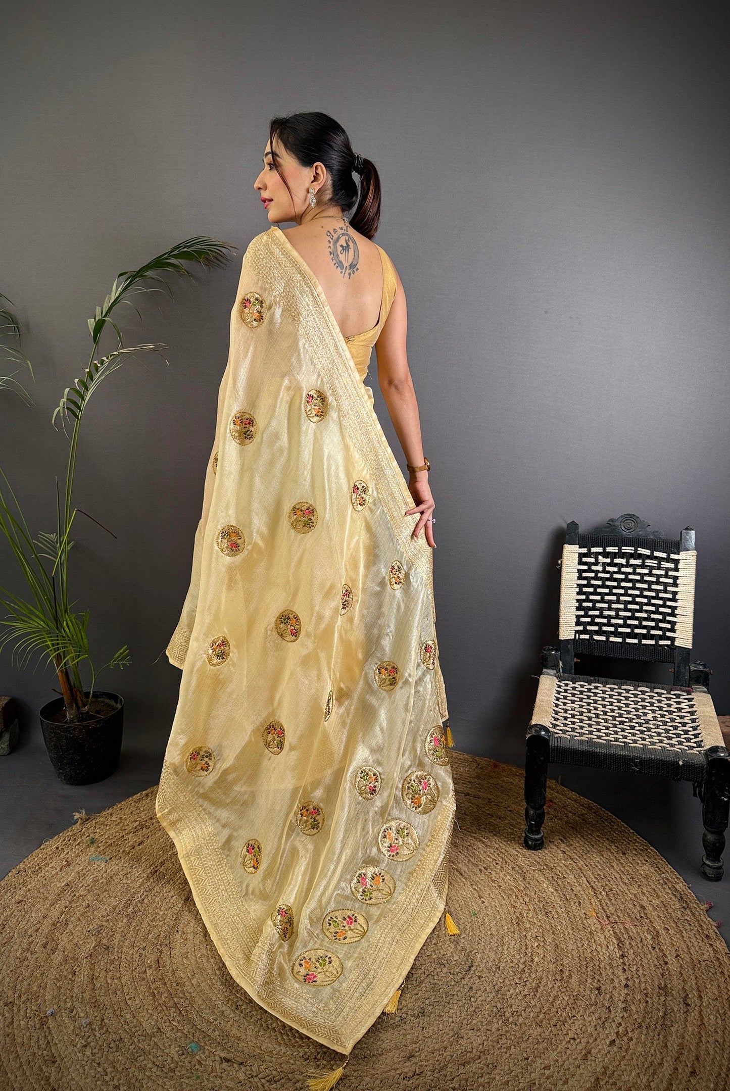 Elora Light Yellow Organza Silk Handloom Banarasi Saree With Heavy Khatali Butta Work