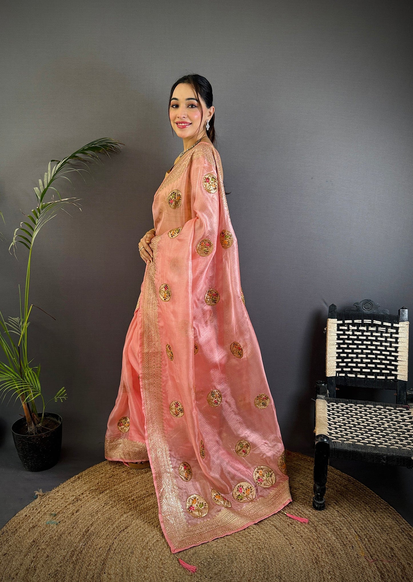 Elora Baby Pink Organza Silk Handloom Banarasi Saree With Heavy Khatali Butta Work