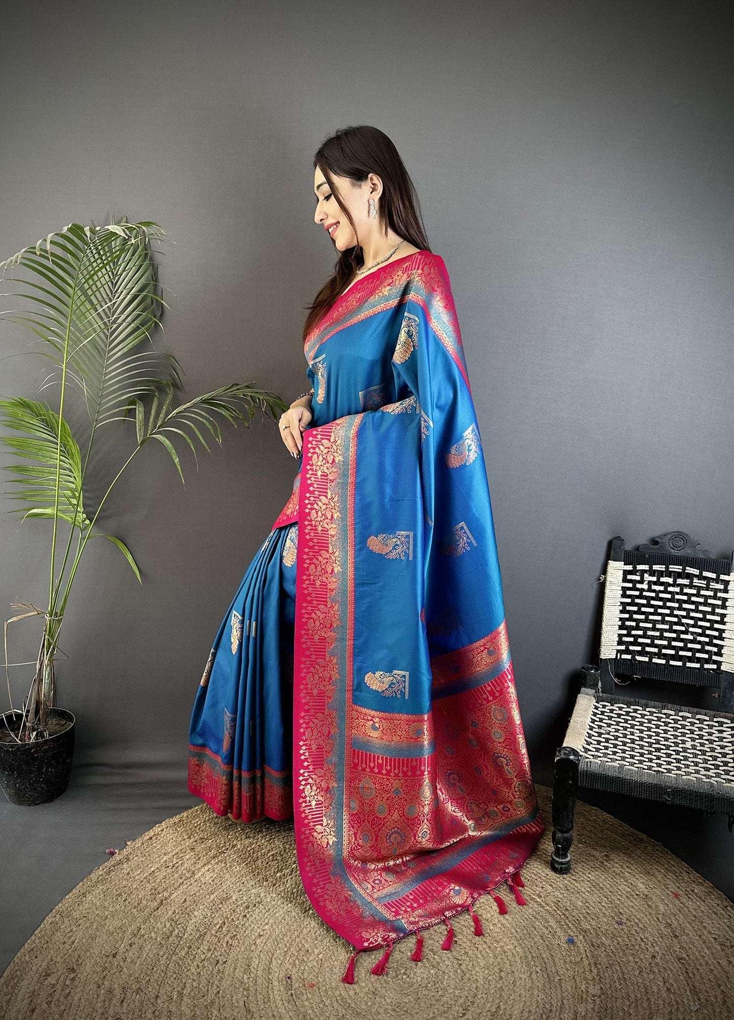 Elora Royal Blue Soft Silk Dual Zari Peacock Butta Worked Banarasi Saree