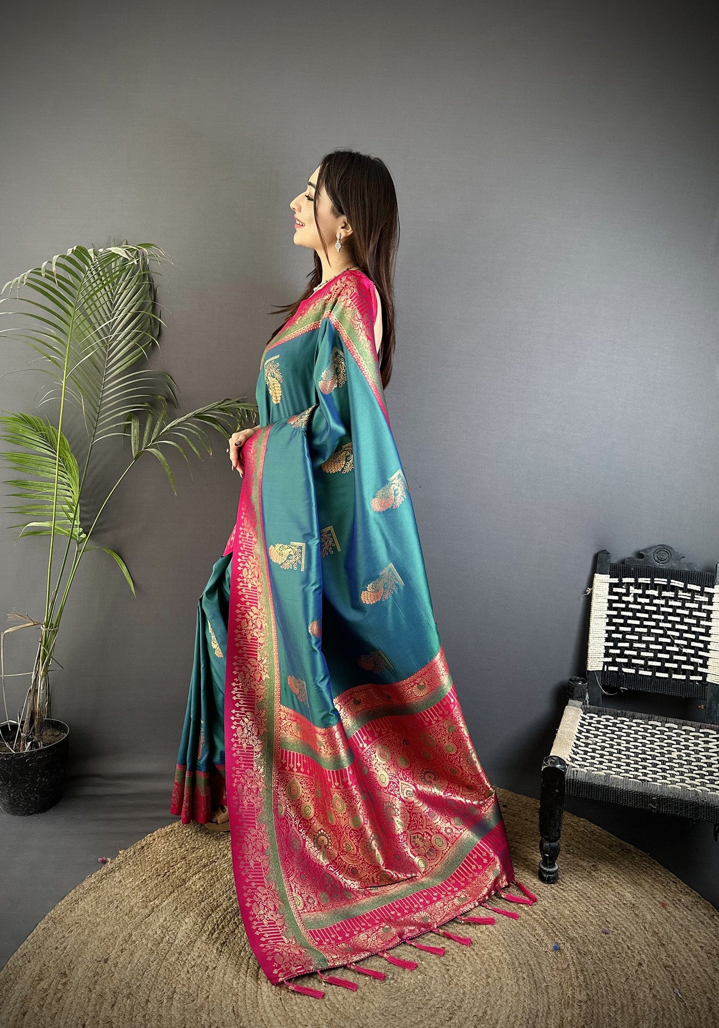 Elora Teal Soft Silk Dual Zari Peacock Butta Worked Banarasi Saree