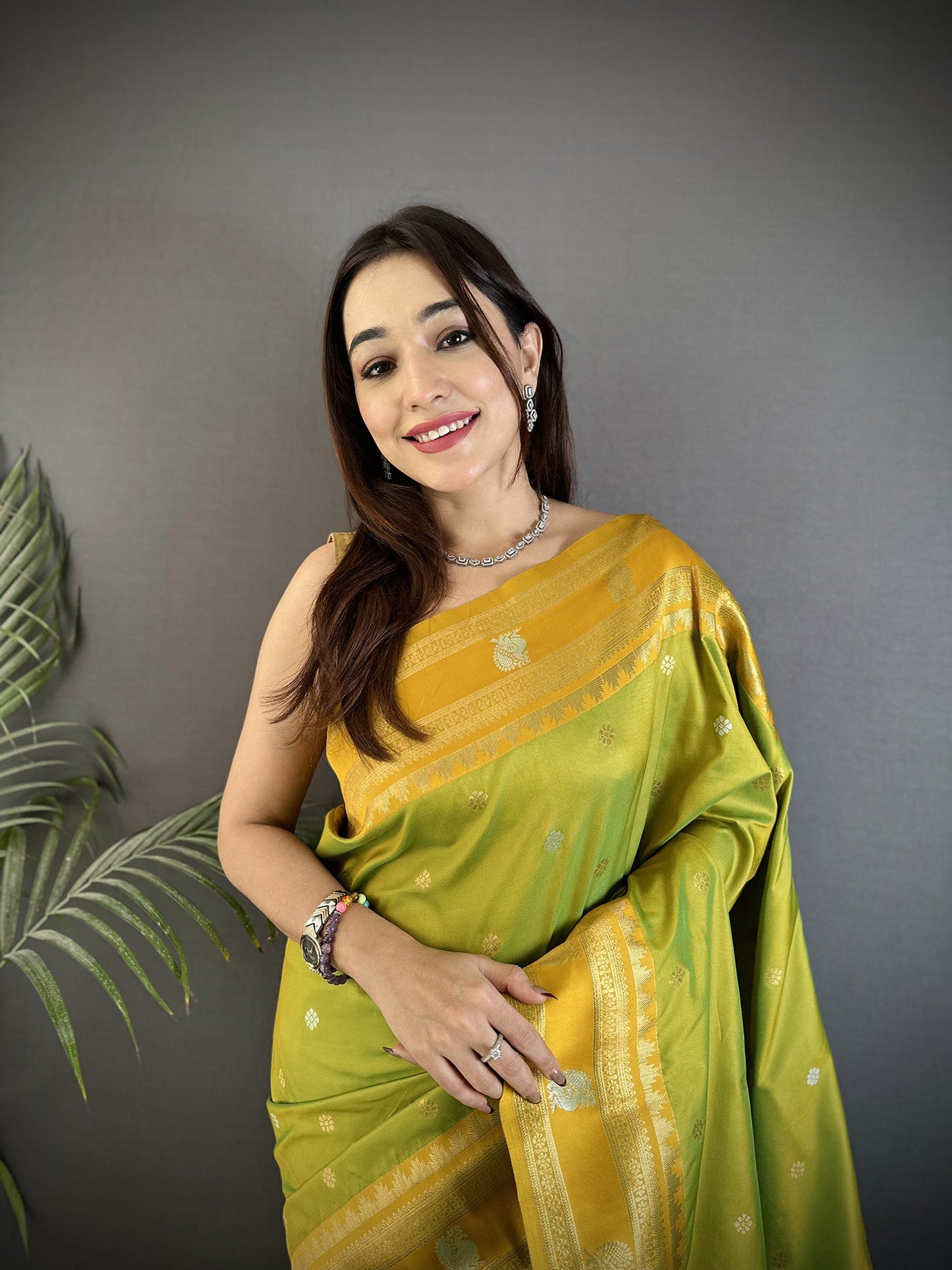 Elora Light Green Soft Silk Banarasi Zari Woven Weaving Saree