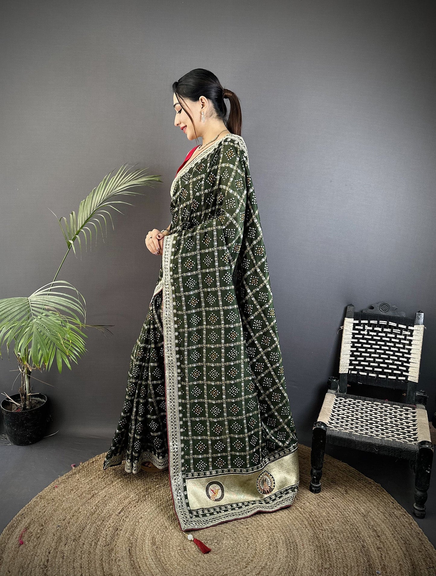 Elora Dark Green Vichitra Silk Bandhej Bandhani With Stone & Sequence Work Saree