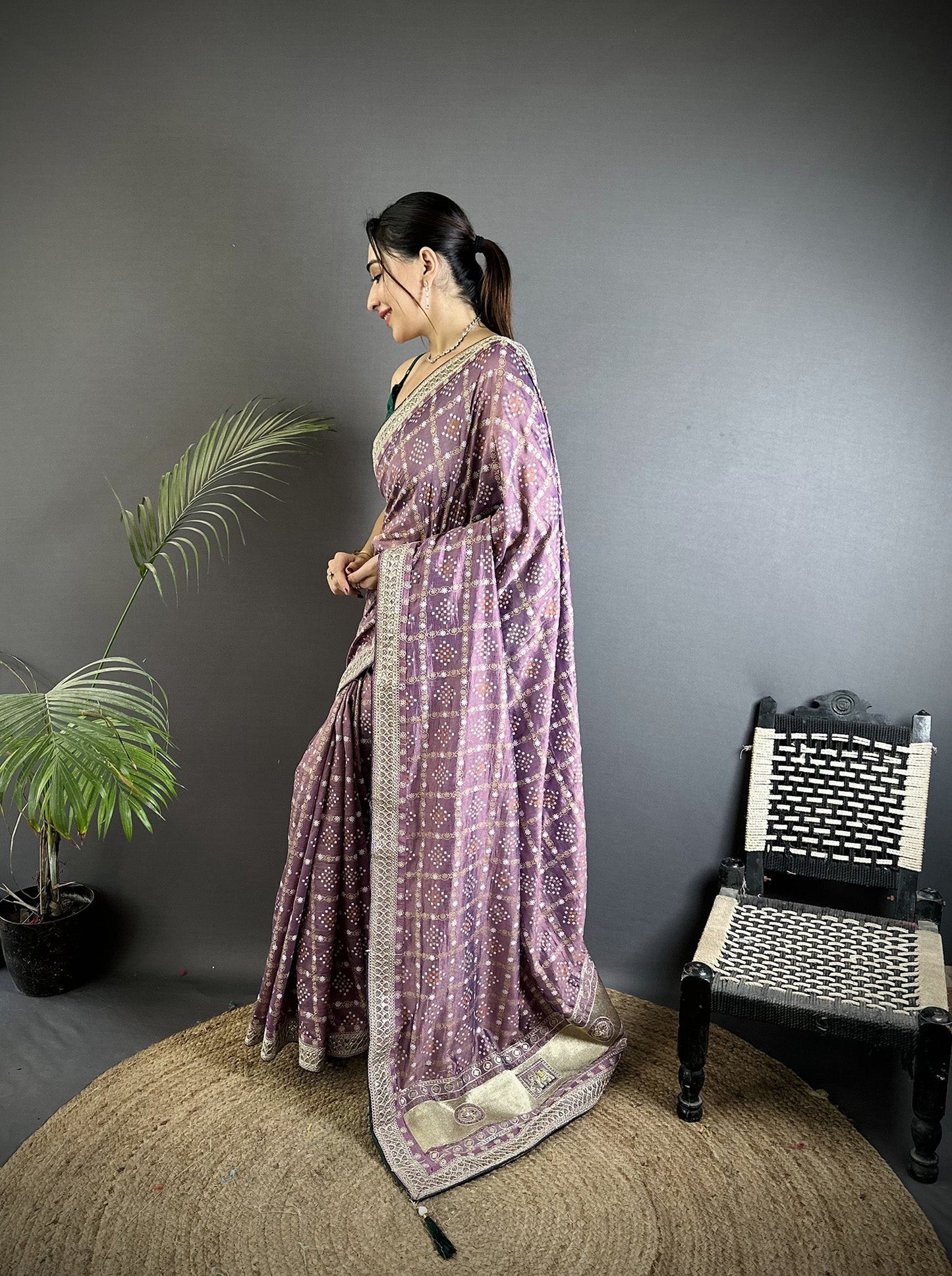 Elora Lavender Vichitra Silk Bandhej Bandhani With Stone & Sequence Work Saree