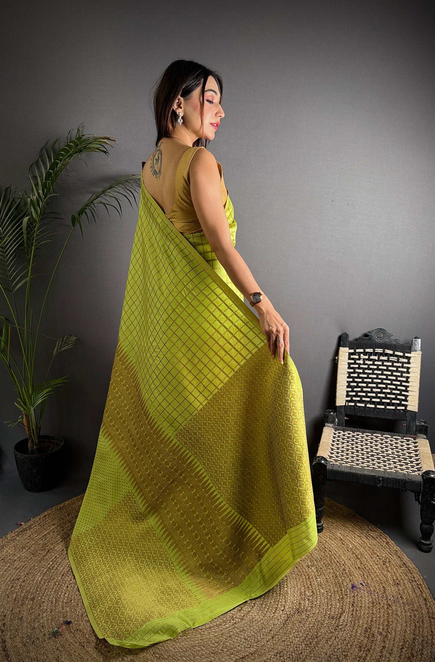 Elora Light Green Soft Lichi Silk Banarasi Khicha Zari Work Saree