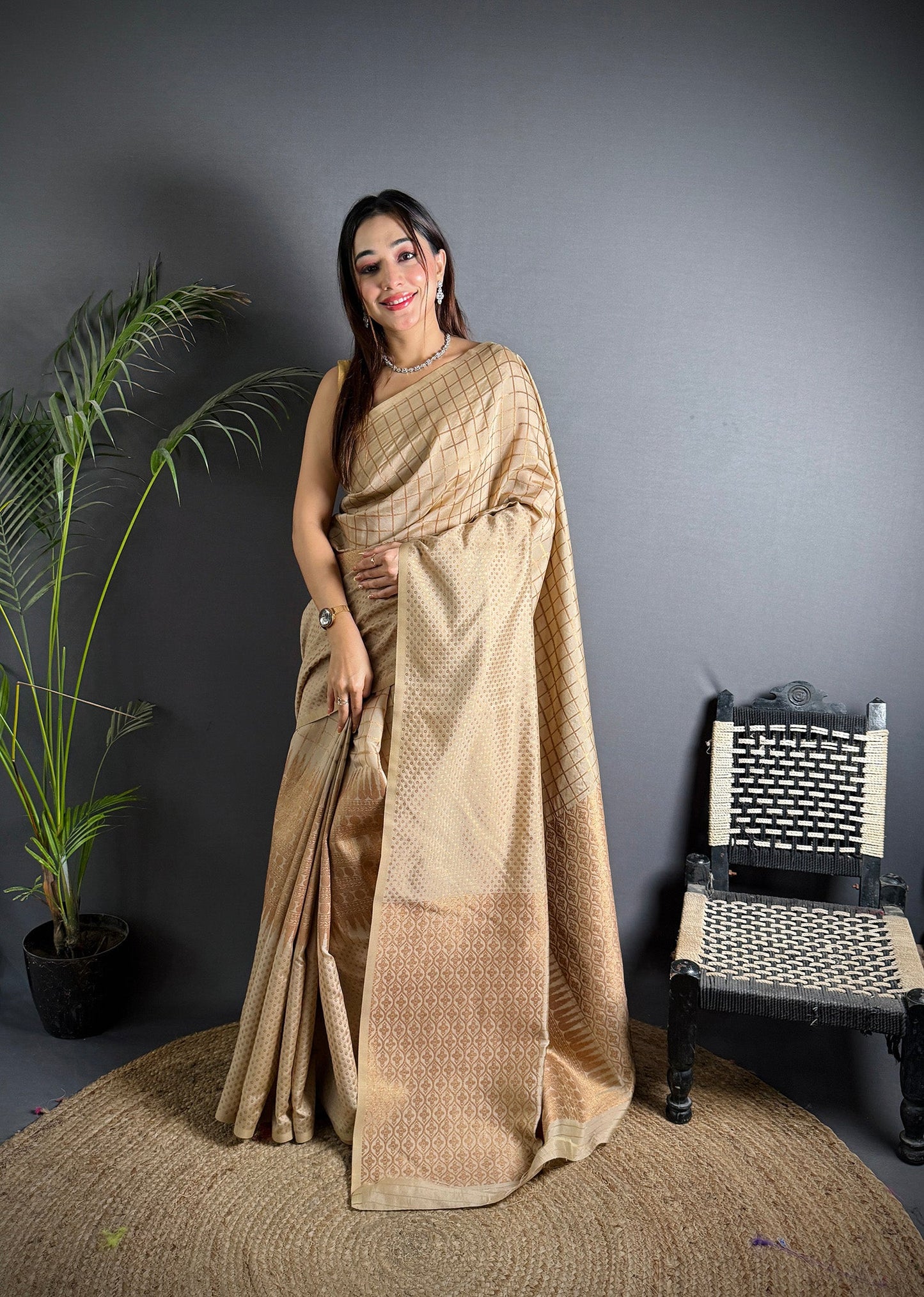 Elora Ivory Soft Lichi Silk Banarasi Khicha Zari Work Saree
