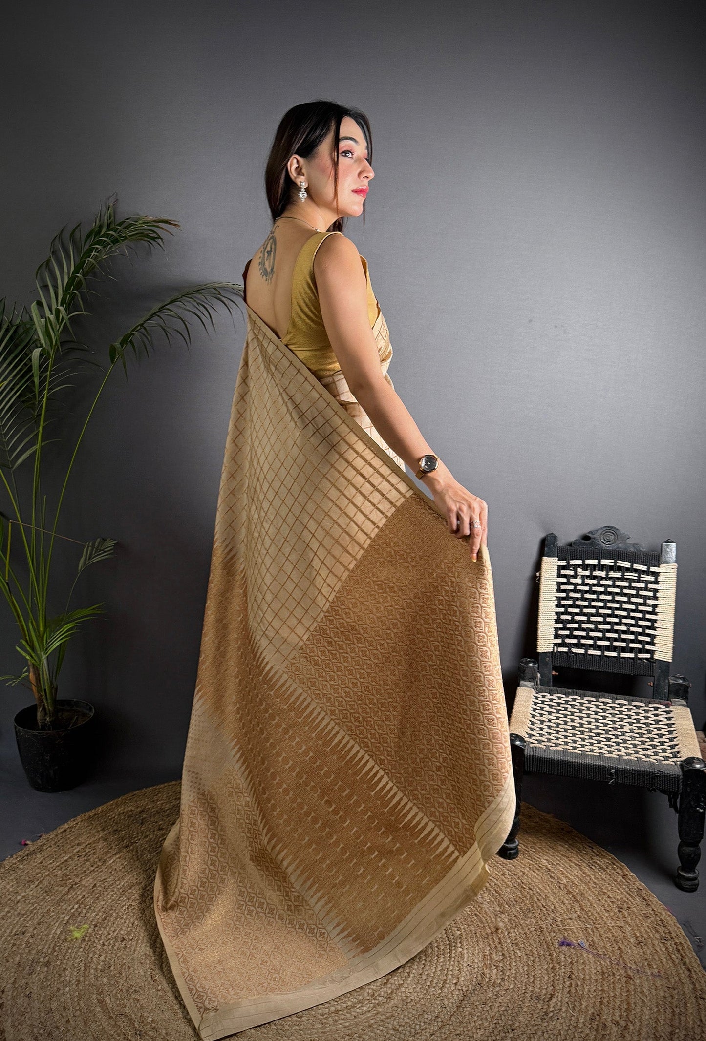 Elora Ivory Soft Lichi Silk Banarasi Khicha Zari Work Saree