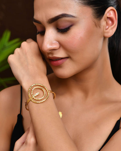Jewels Nest Contemporary Wave Design Gold Open Cuff Bracelet