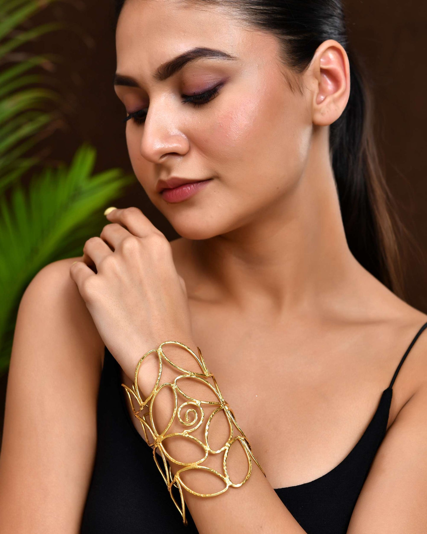 Jewels Nest Statement Gold Cutout Leaf Cuff Bracelet