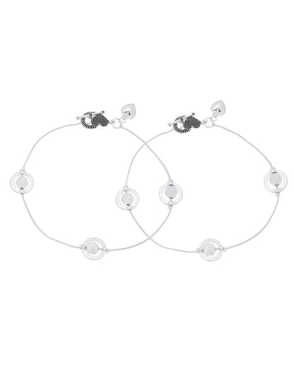 Jewels Nest Orbit Glow Silver Anklet With Circular Disc Accents And Heart Toggle Closure