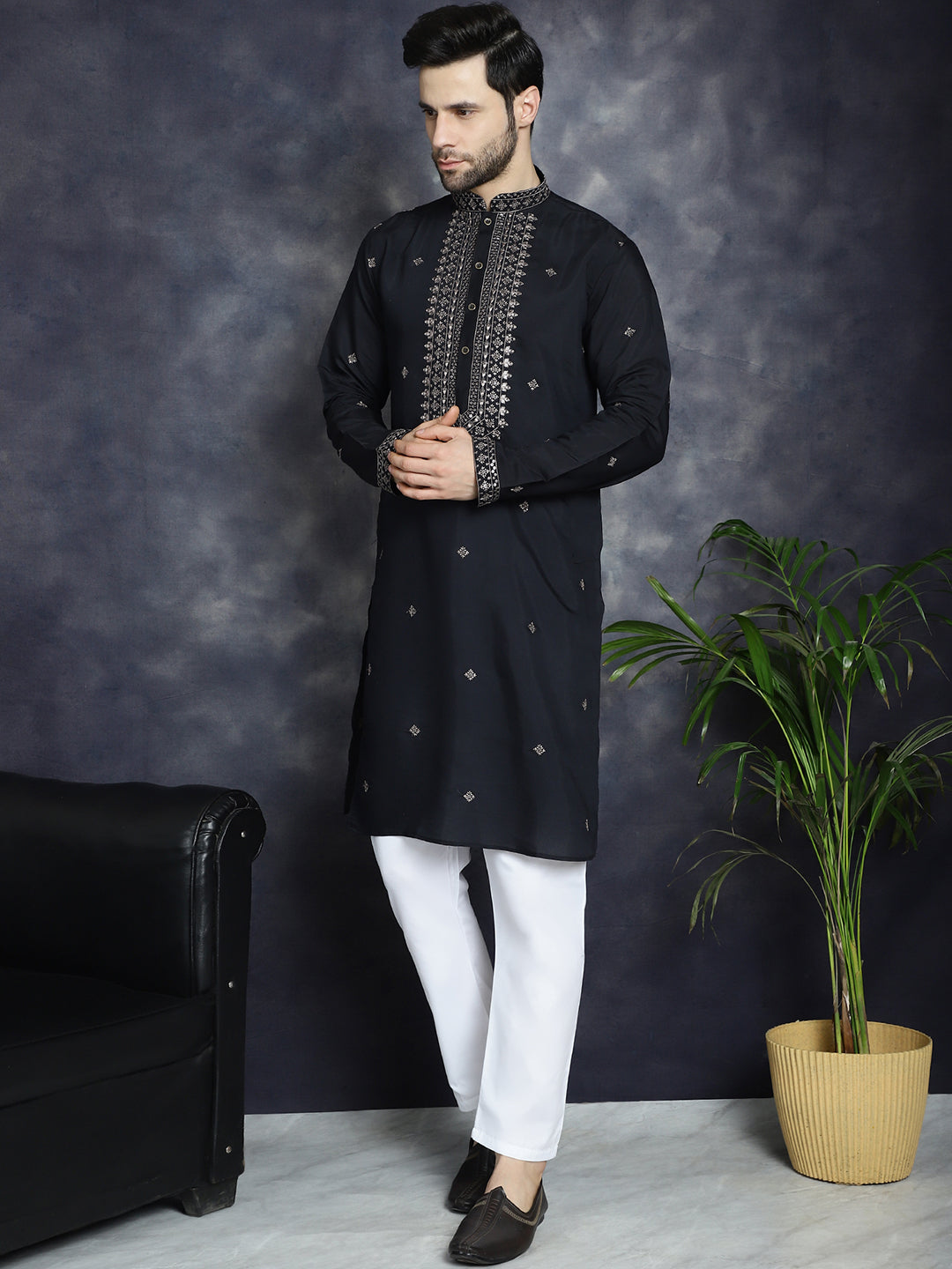 Jompers Men's Sequins Embroidered Kurta With Pyjama - Black