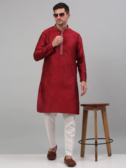 Jompers Men's Maroon Collar Embroidered Kurta Pyjama