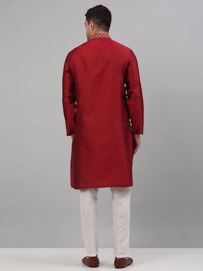 Jompers Men's Maroon Collar Embroidered Kurta Pyjama