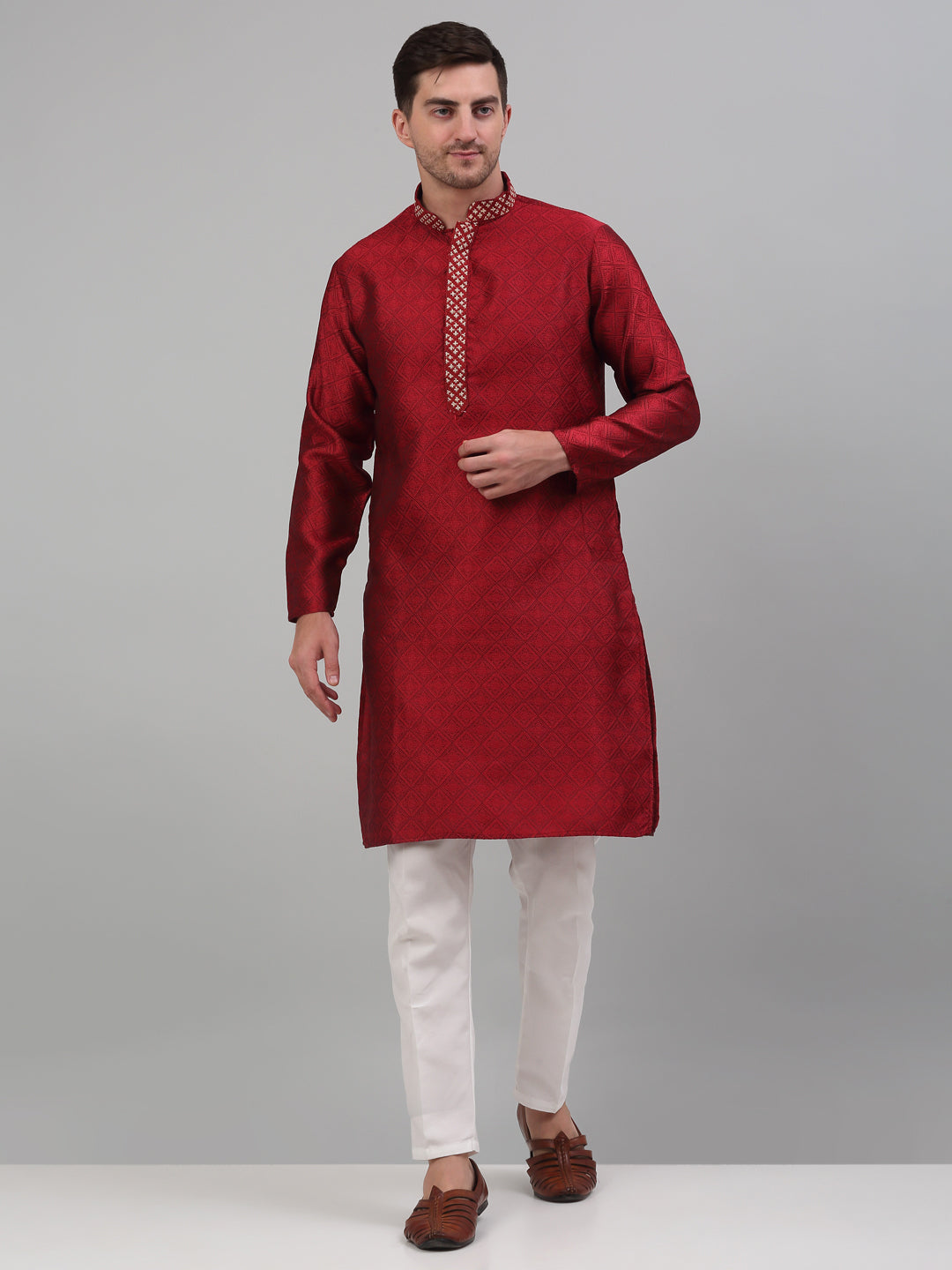 Jompers Men's Maroon Collar Embroidered Kurta Pyjama