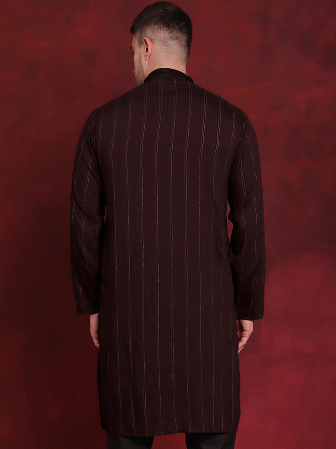 Jompers Men's Sequins Embroidered Kurta - Maroon