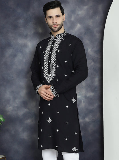 Jompers Men's Embroidered Kurta - Black