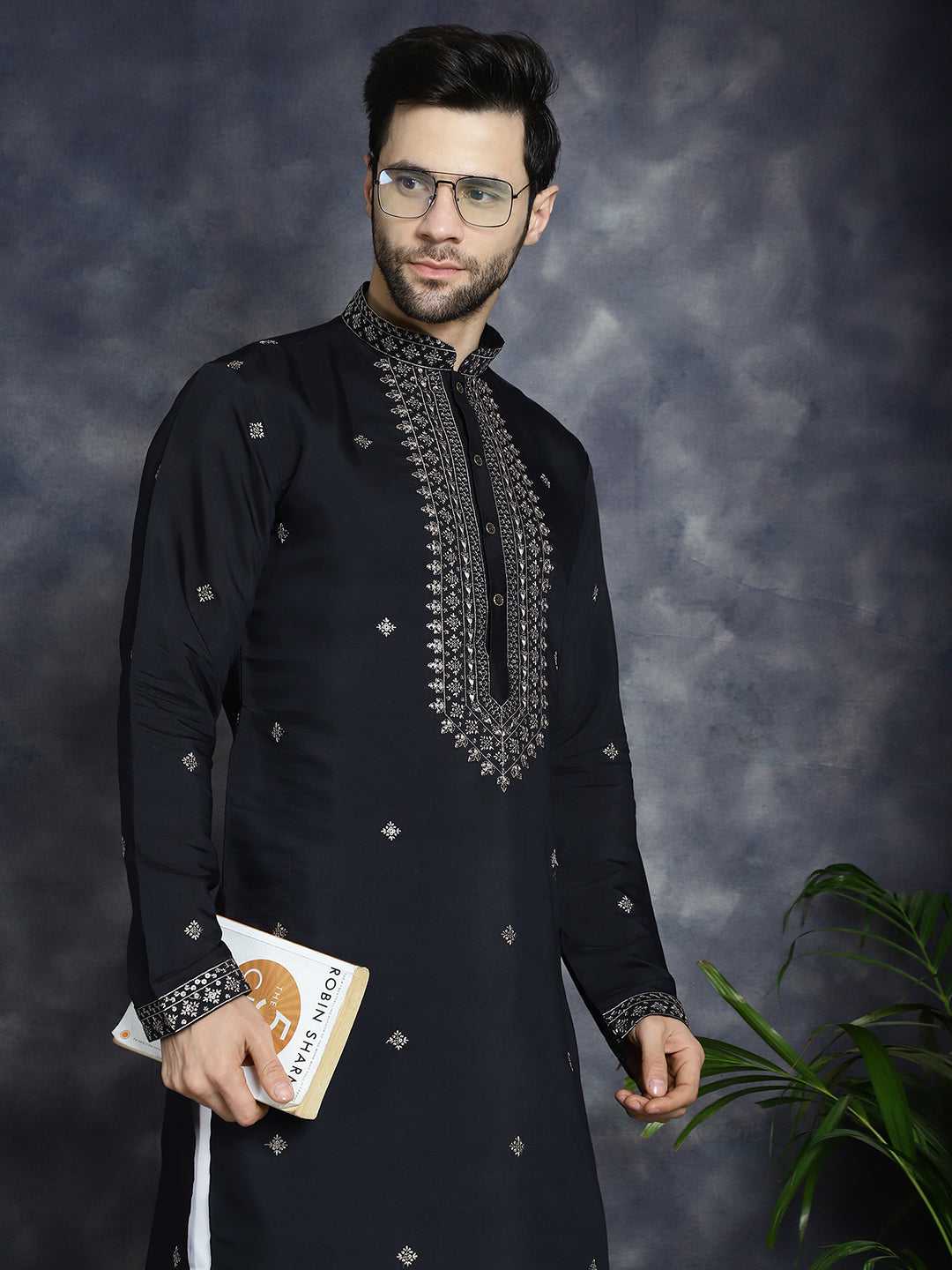 Jompers Men's Sequins Embroidered Kurta - Black