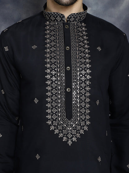 Jompers Men's Sequins Embroidered Kurta - Black