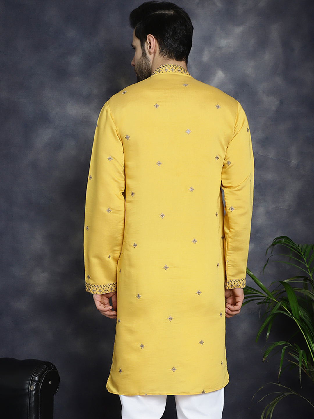 Jompers Men's Sequins Embroidered Kurta - Yellow