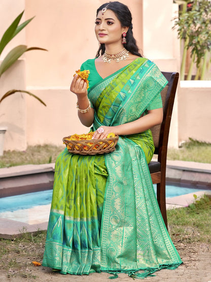Anaita L Green Silk Saree With Blouse Piece