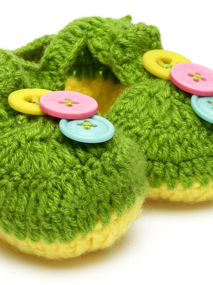 Chutput Kids Woollen Hand Knitted Self Desgin Detailed Booties - Green