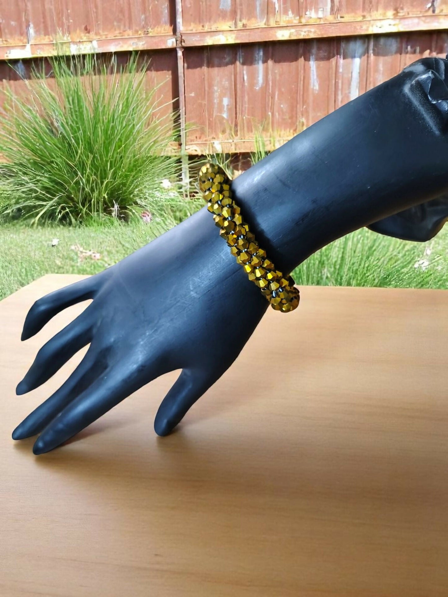 Inhanns Unisex Crystal Bloom – Adjustable Crystal Bead Bracelets - Golden