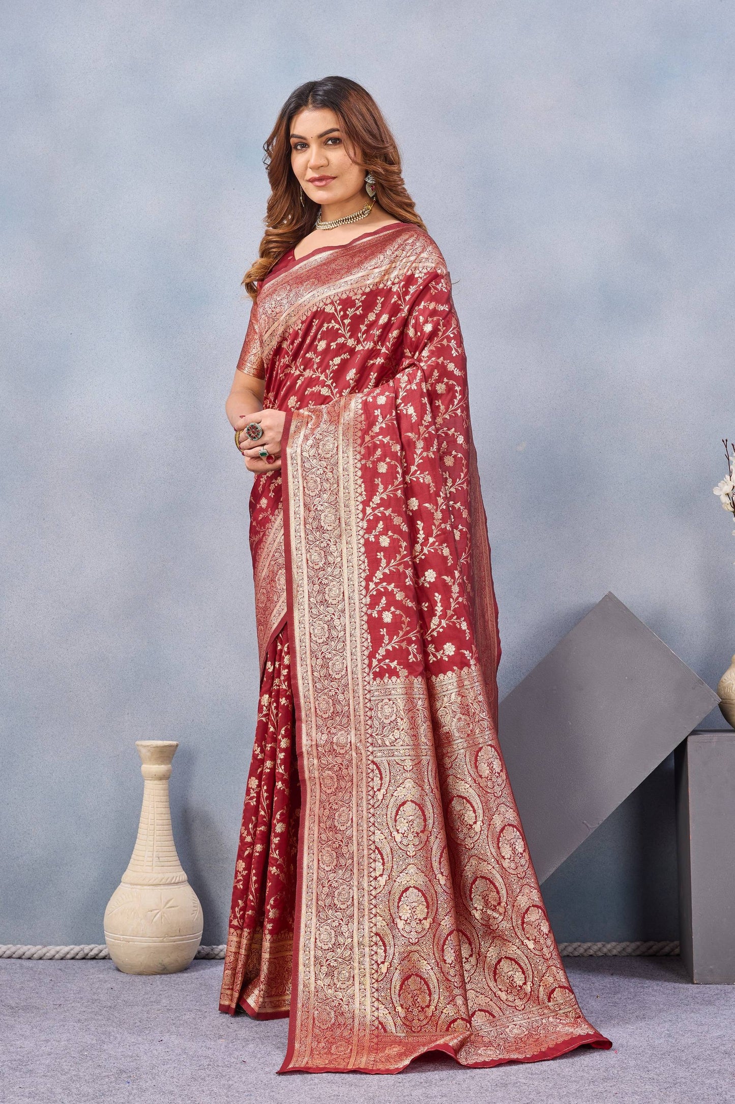 Divine International Trading Co Red Soft Silk Blend Banarasi Jacuard Work Designer Party Wear Saree With Unstitched Blouse Piece