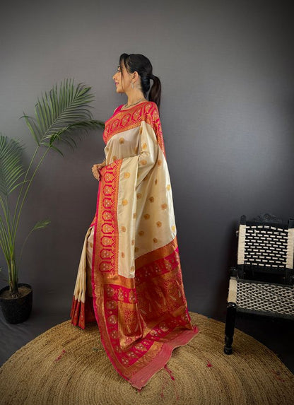 Elora White Soft Silk Butti Zari Weaving Constrast Pallu Banarasi Saree