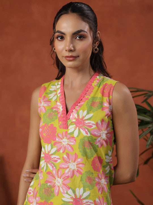 Anayna Floral Printed V-Neck Pure Cotton Straight Kurta With Trousers