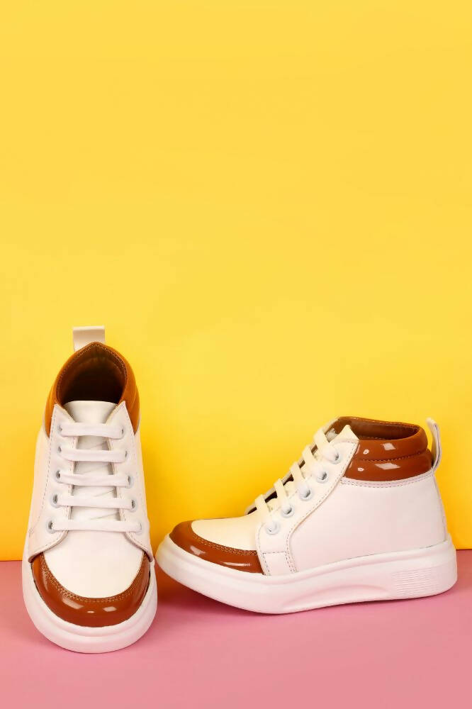Tiny Bugs For Boys & Girls Mid Top Sneakers - White & Tan
