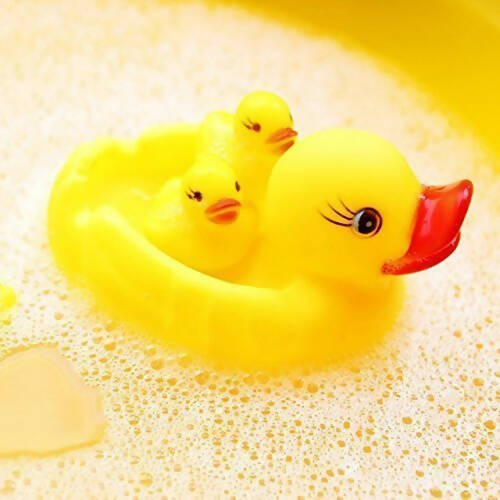ToysBuddy Baby Bathing Rubber Squeaky Ducks Floating Play Water Pool Tub Toys (Yellow)