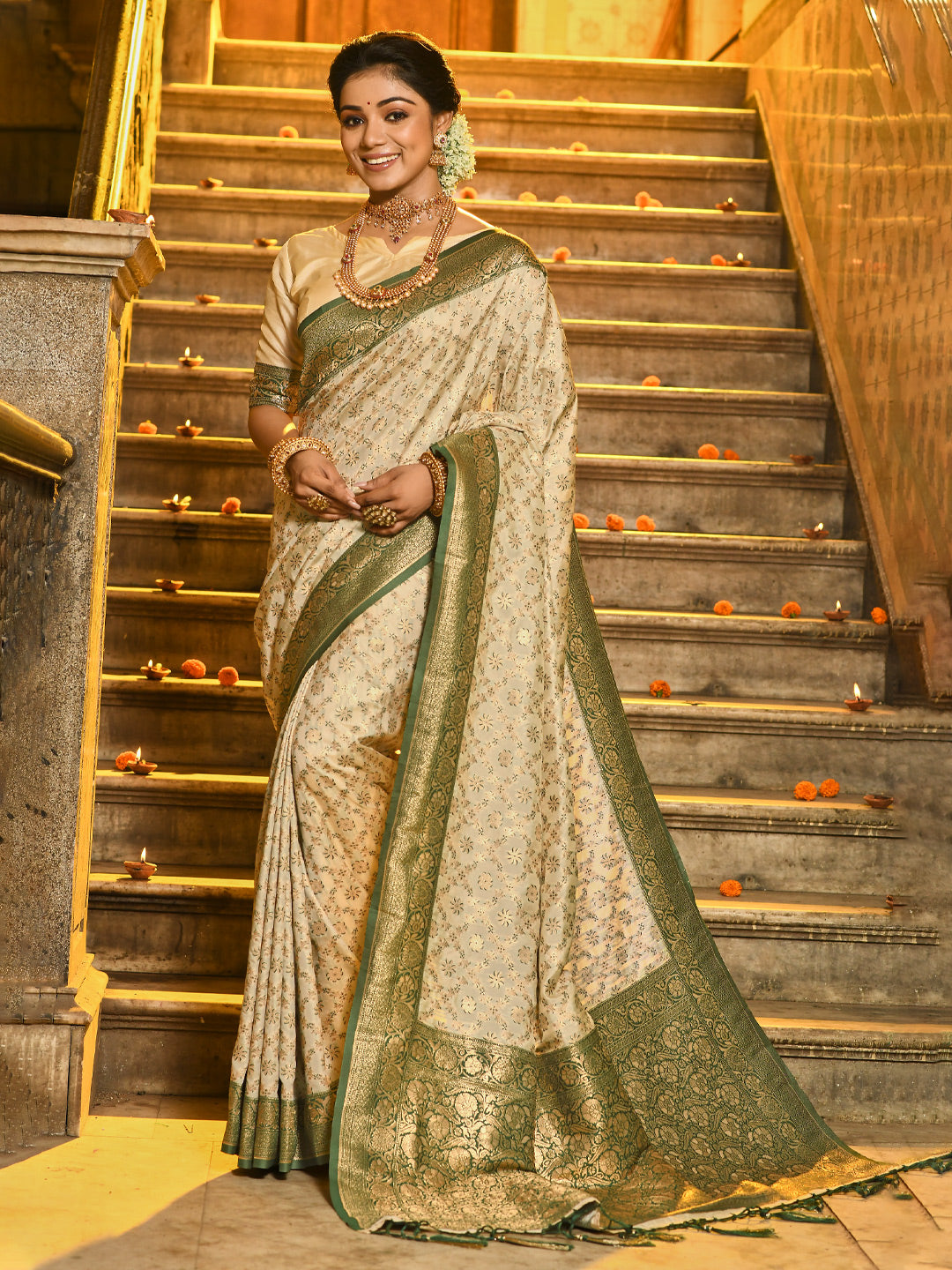 Anaita Off White Banarasi Saree With Blouse Piece