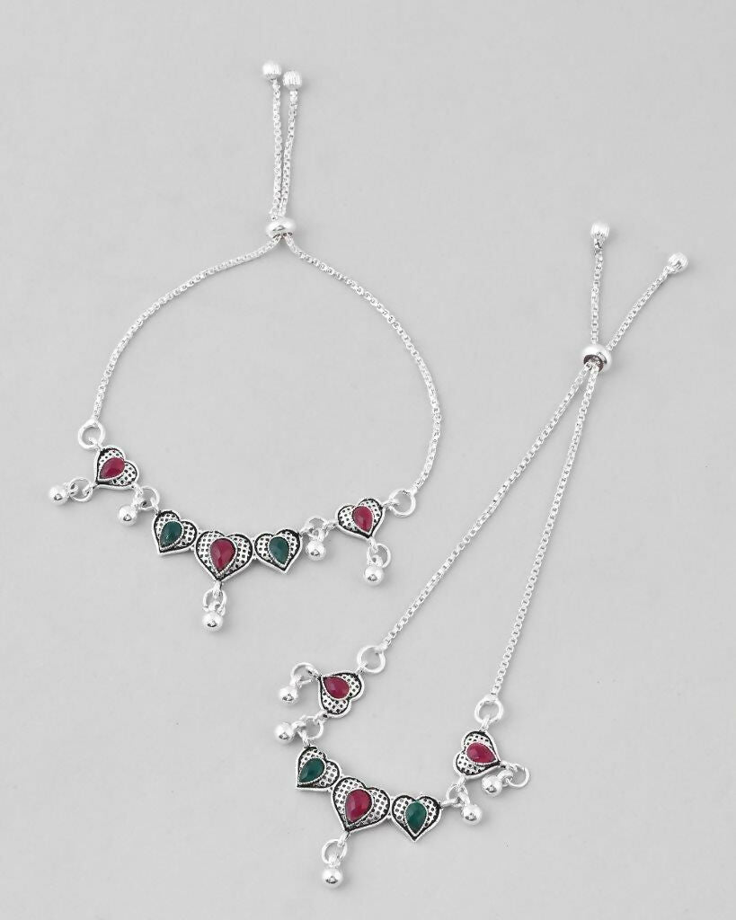 VOJ Set of 2 Traditional Heart Shaped Designer Anklet
