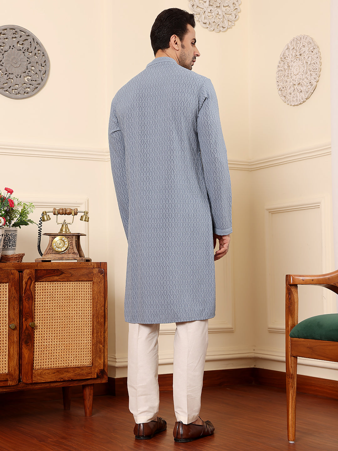 MULTI SHADES Men's Rayon Silk Straight Classic Grey Chikankari Kurta,Off White Solid Trouser Style Churidar