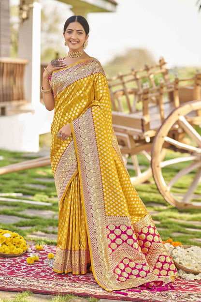 MANOHARI Banarasi Silk Blend Jacquard Work Saree - Yellow