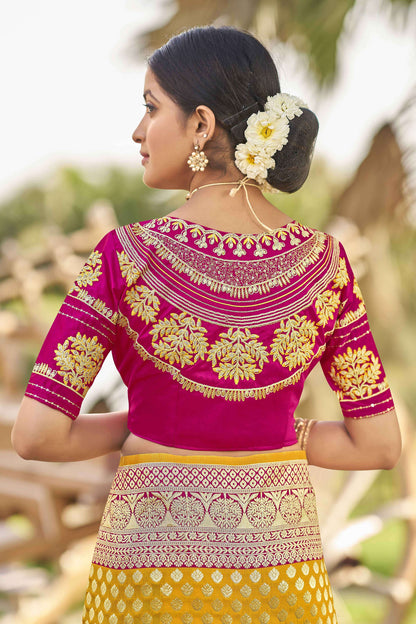 MANOHARI Banarasi Silk Blend Jacquard Work Saree - Yellow